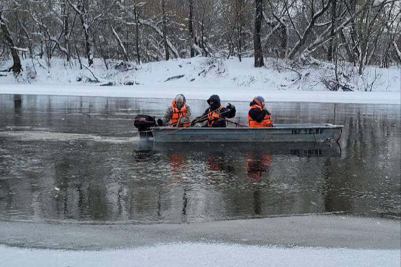 Тело одного их упавших под лёд детей нашли в Брянске спустя три недели