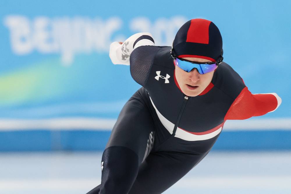 Конькобежка Сабликова снялась с дистанции 3 000 м из-за недомогания