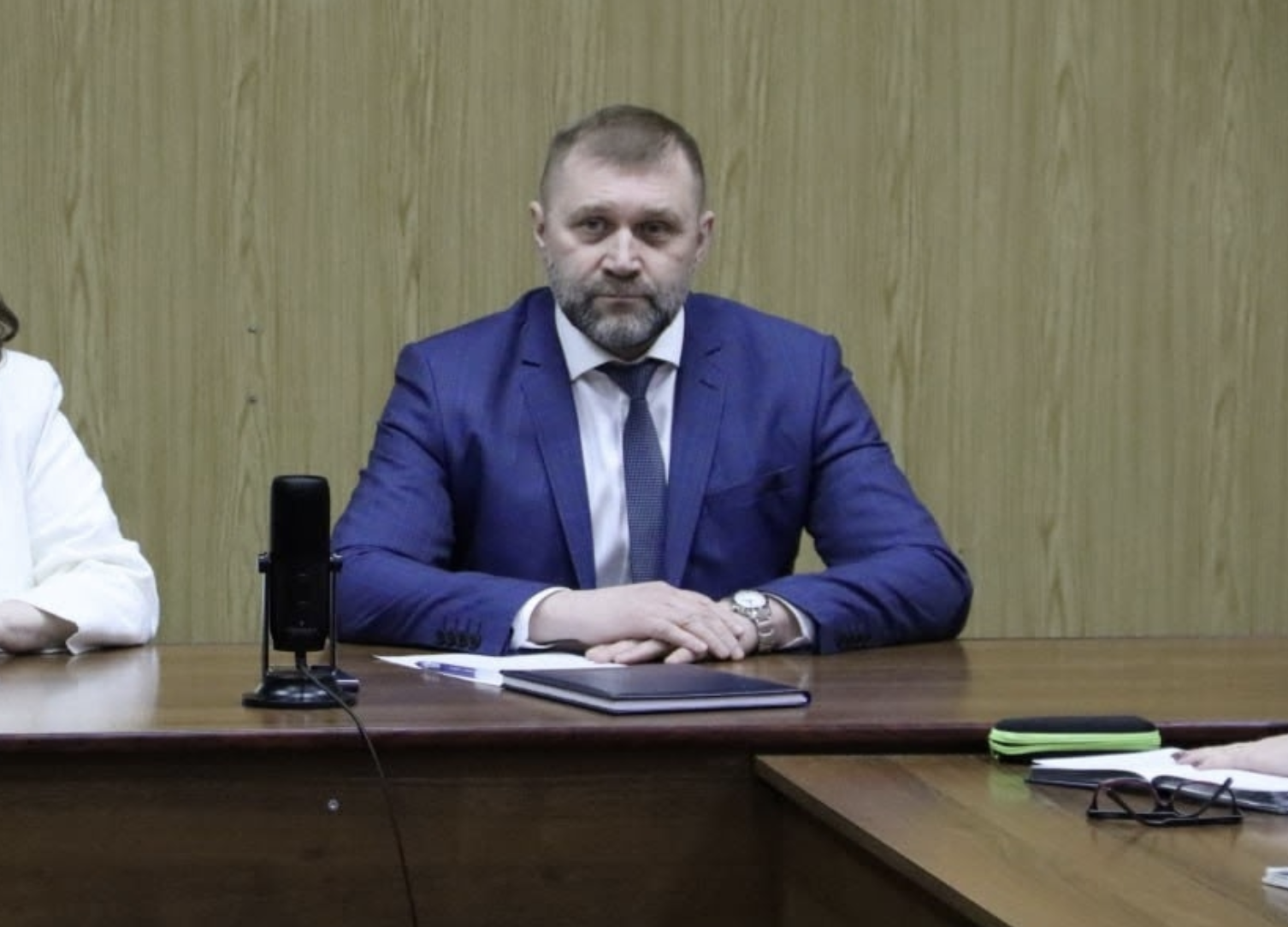 &laquo;Никто не скулит&raquo;: В Коми мэр грубо осадил тренеров спортшколы за жалобы на низкие зарплаты