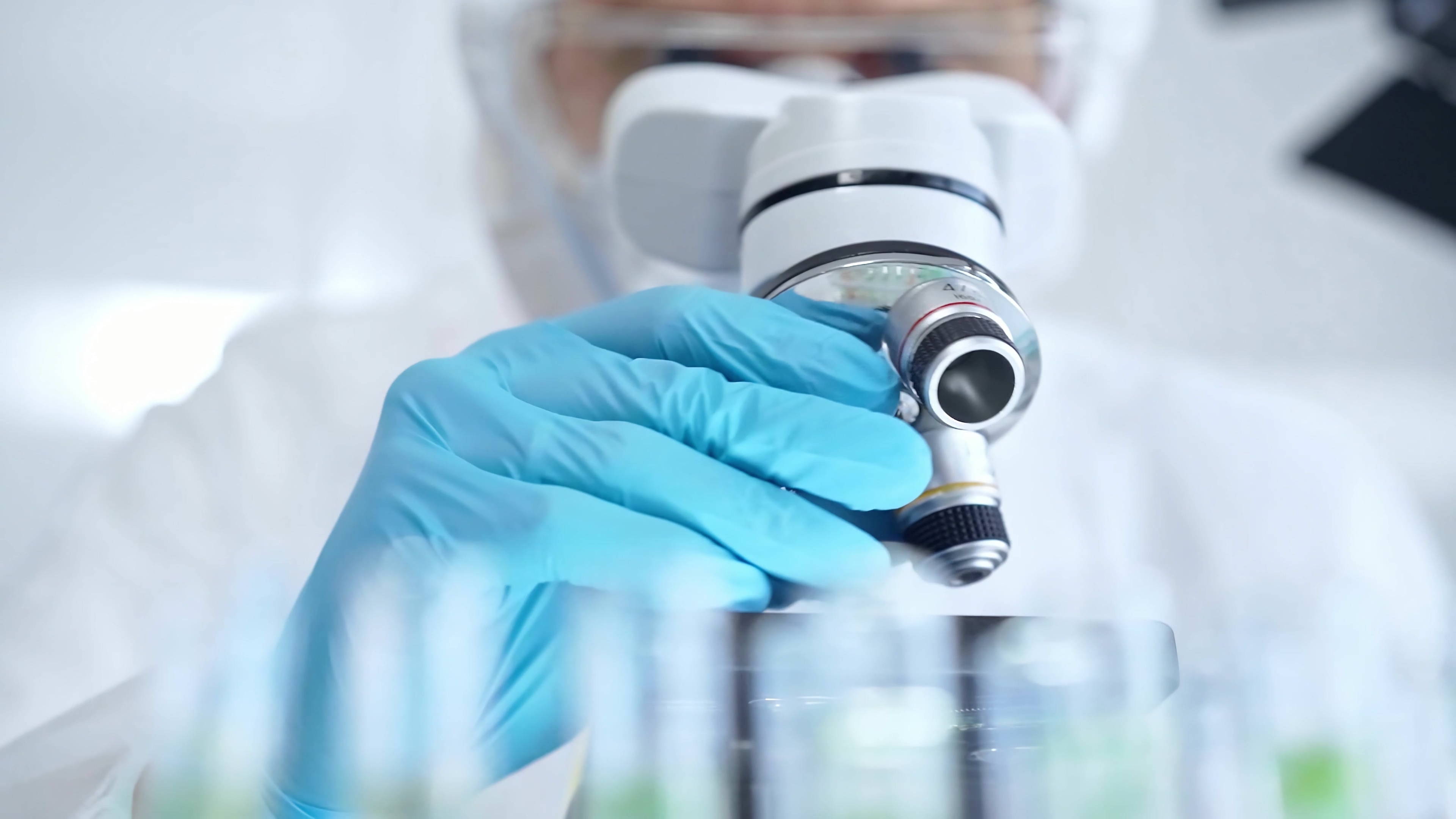 Роспотребнадзор оценил ситуацию после первой смерти от вируса Нипах за пределами Индии