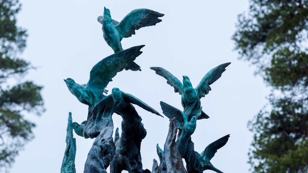 В Санкт-Петербурге открыли памятник героям пандемии и жертвам CoViD-19