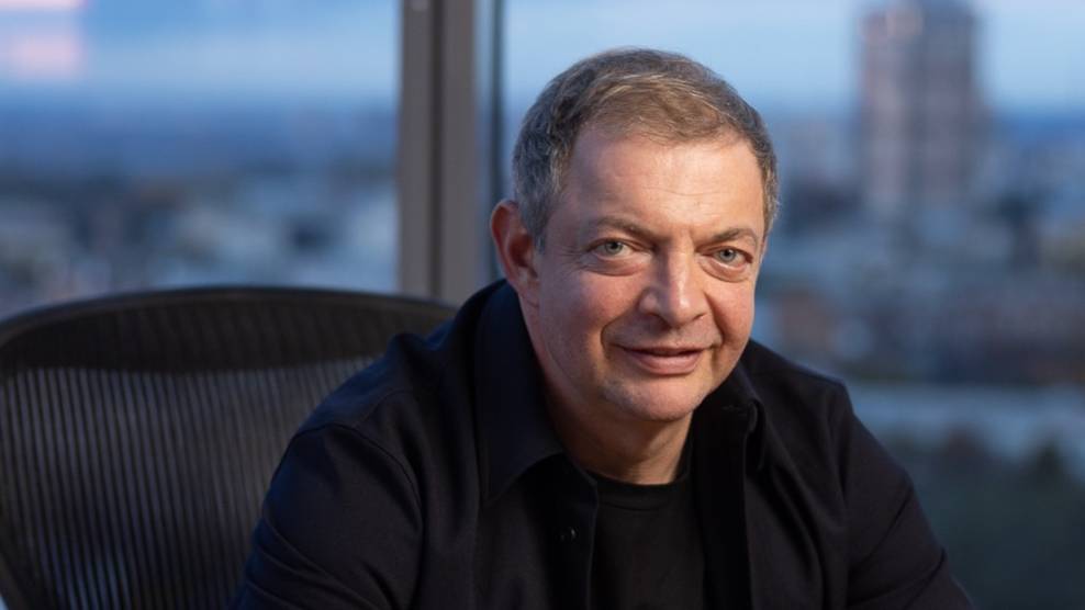 Не различающий цвета флагов глава Монобанка публично унизил клиентку &laquo;с грязной головой&raquo;