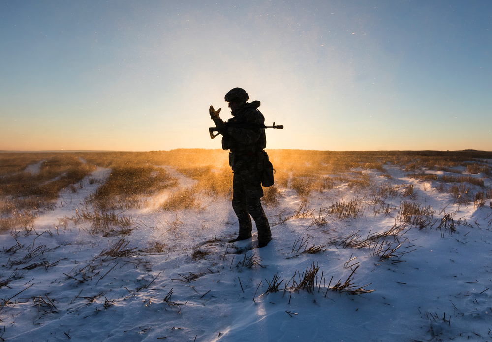 &laquo;Лежал и ждал&raquo;: Российский дрон разоблачил и уничтожил хитрого снайпера ВСУ
