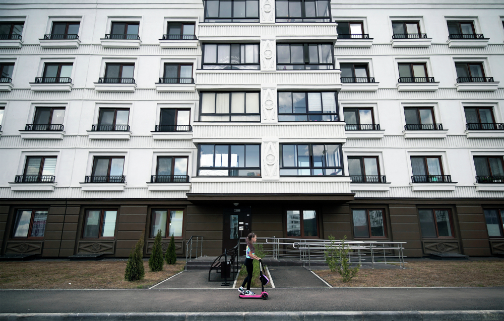 С 1 апреля установятся сезонные цены на аренду жилья. Сколько будут стоить съёмные квартиры и дома