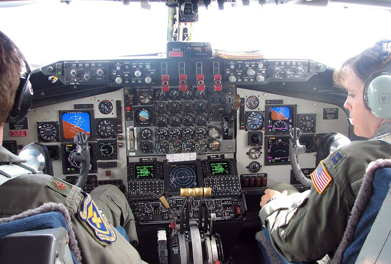 IRIB: Экипаж KC-135 погиб после крушения самолёта на западе Ирака