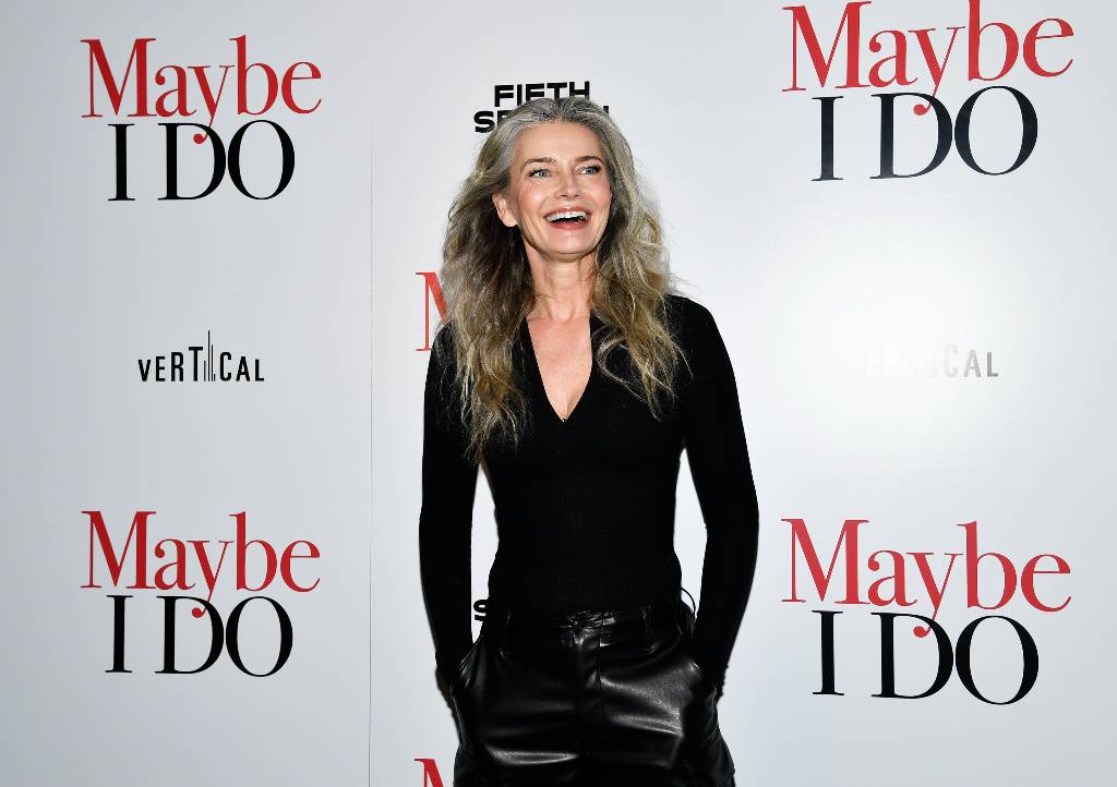 60 лет и без фильтров: Супермодель показала &laquo;животик мамы&raquo; и стала кумиром миллионов