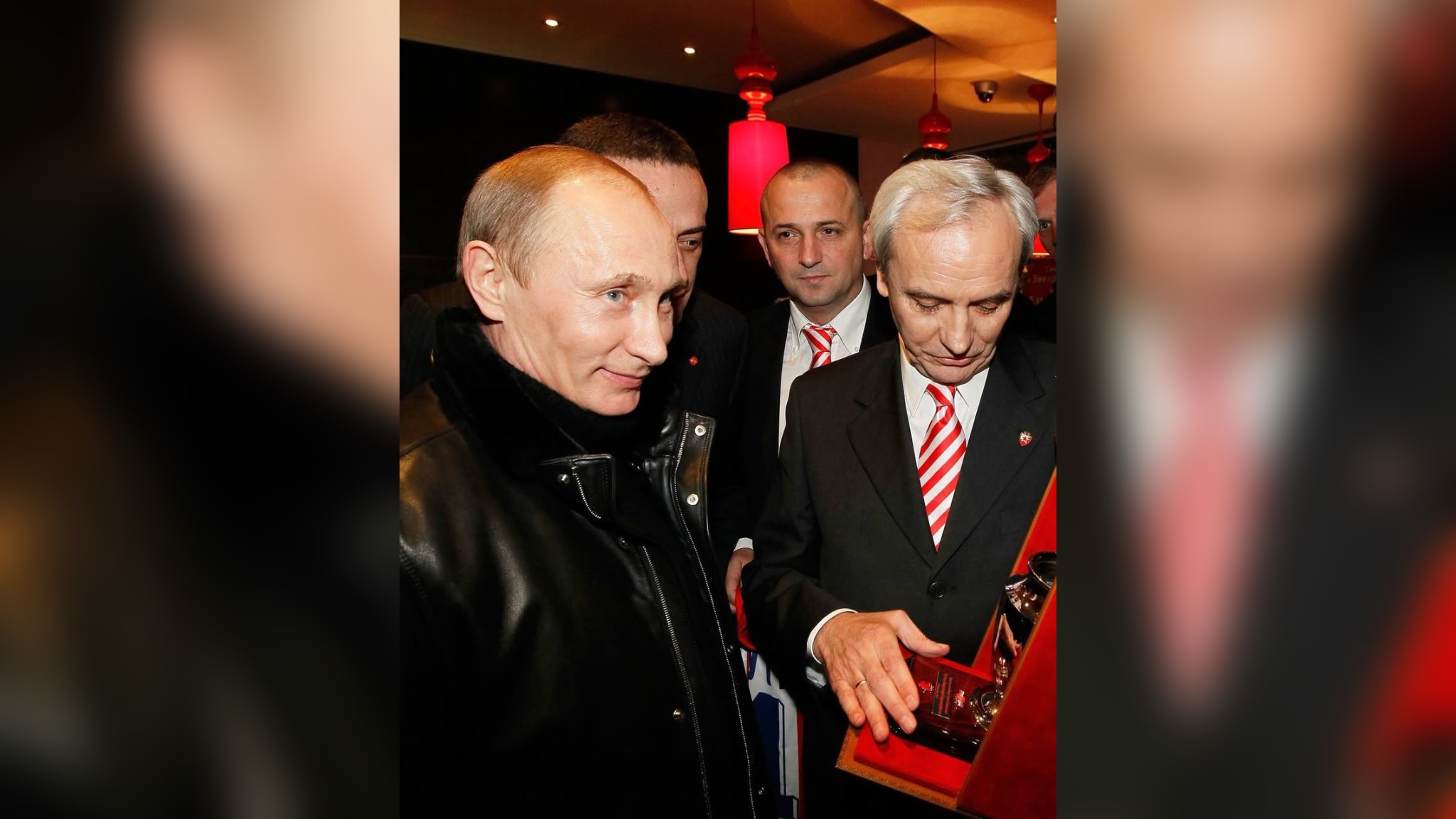 Сербский ФК &laquo;Црвена Звезда&raquo; показал фото Путина в праздничном посте