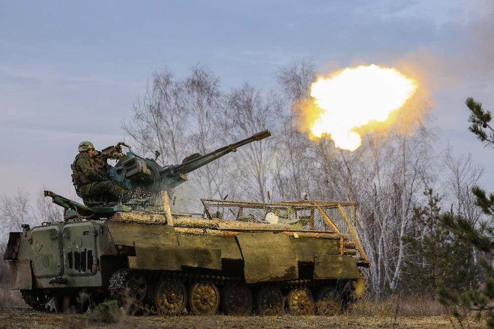 Новости СВО. ВС РФ давят в Запорожской области и бьются за Купянск, ВСУ бросают позиции на Сумщине, Иран объявил войну Зеленскому, 15 марта