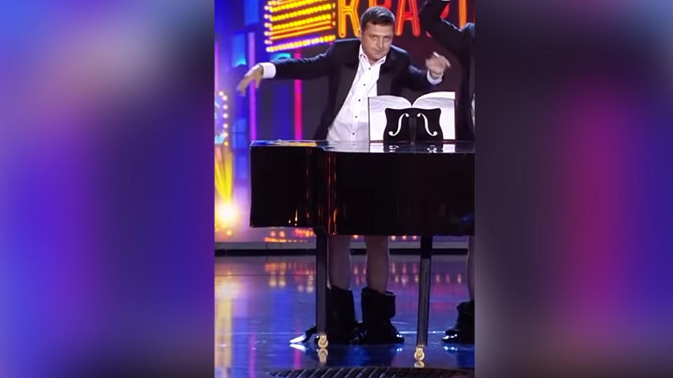 Зеленскому припомнили игру на пианино не руками и отказали в праве формировать кабмин Венгрии