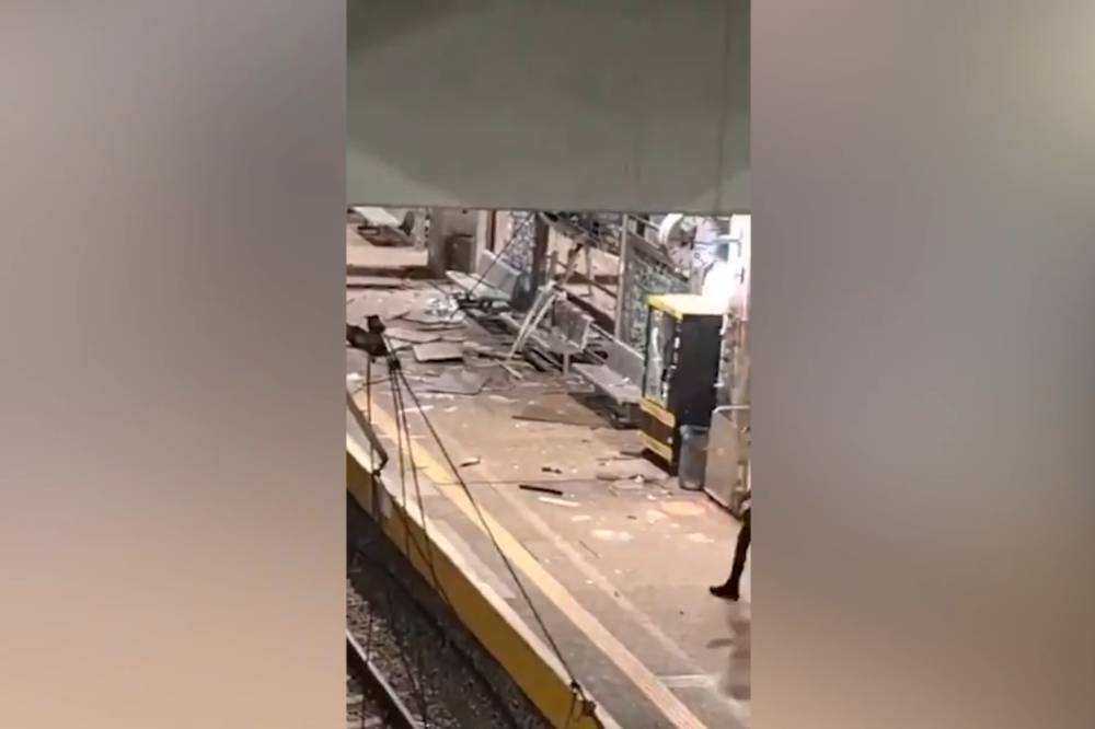 Минимум два человека погибли при ударе по Израилю, повреждена ж/д станция