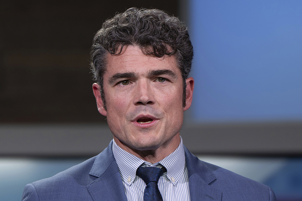 Уволившийся в США чиновник ещё два года назад предсказал провал в войне с Ираном