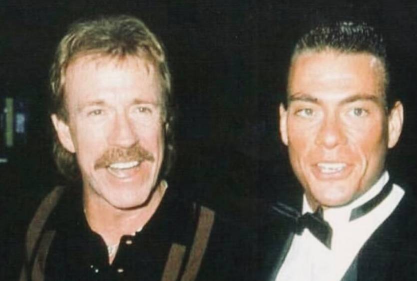 Жан-Клод Ван Дамм опубликовал архивное фото после смерти Чака Норриса