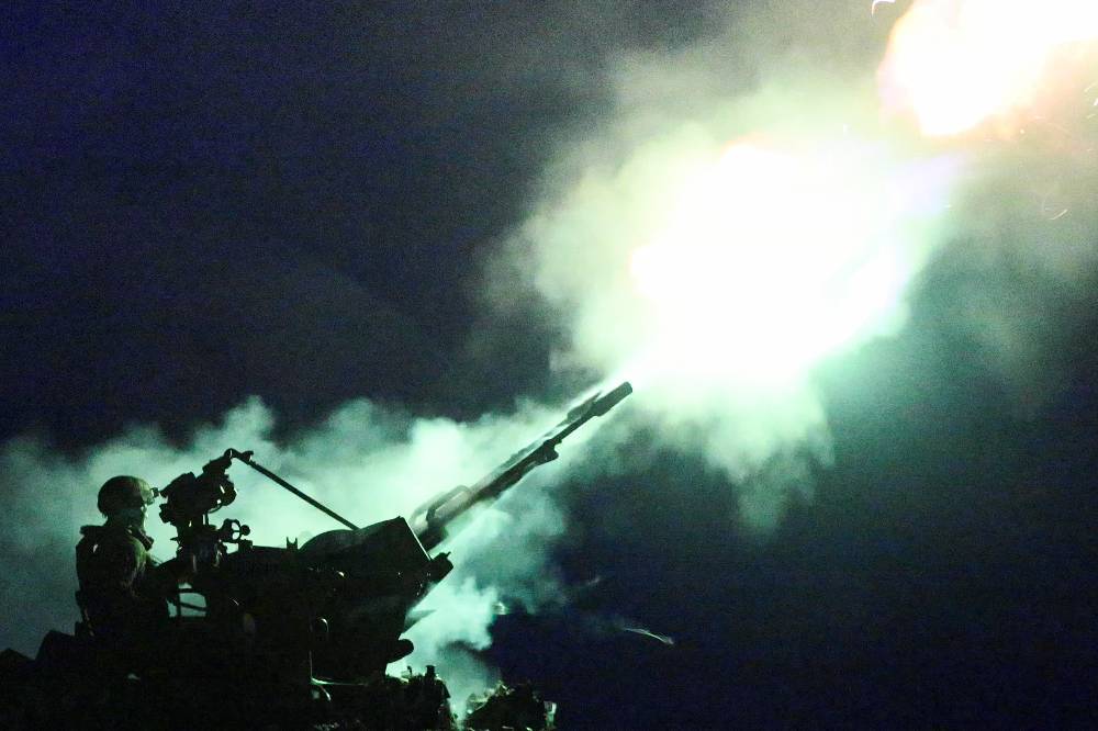 Новости СВО. &laquo;Север&raquo; теснит ВСУ на Сумщине, падение Гришина, дезертиры 119-й бригады бегут, а Зеленский получил ультиматум ЕС, 22 марта