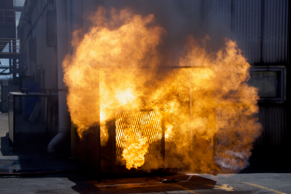 В Нижнем Новгороде локализовали пожар в промзоне на 1,5 тысячи &laquo;квадратов&raquo;
