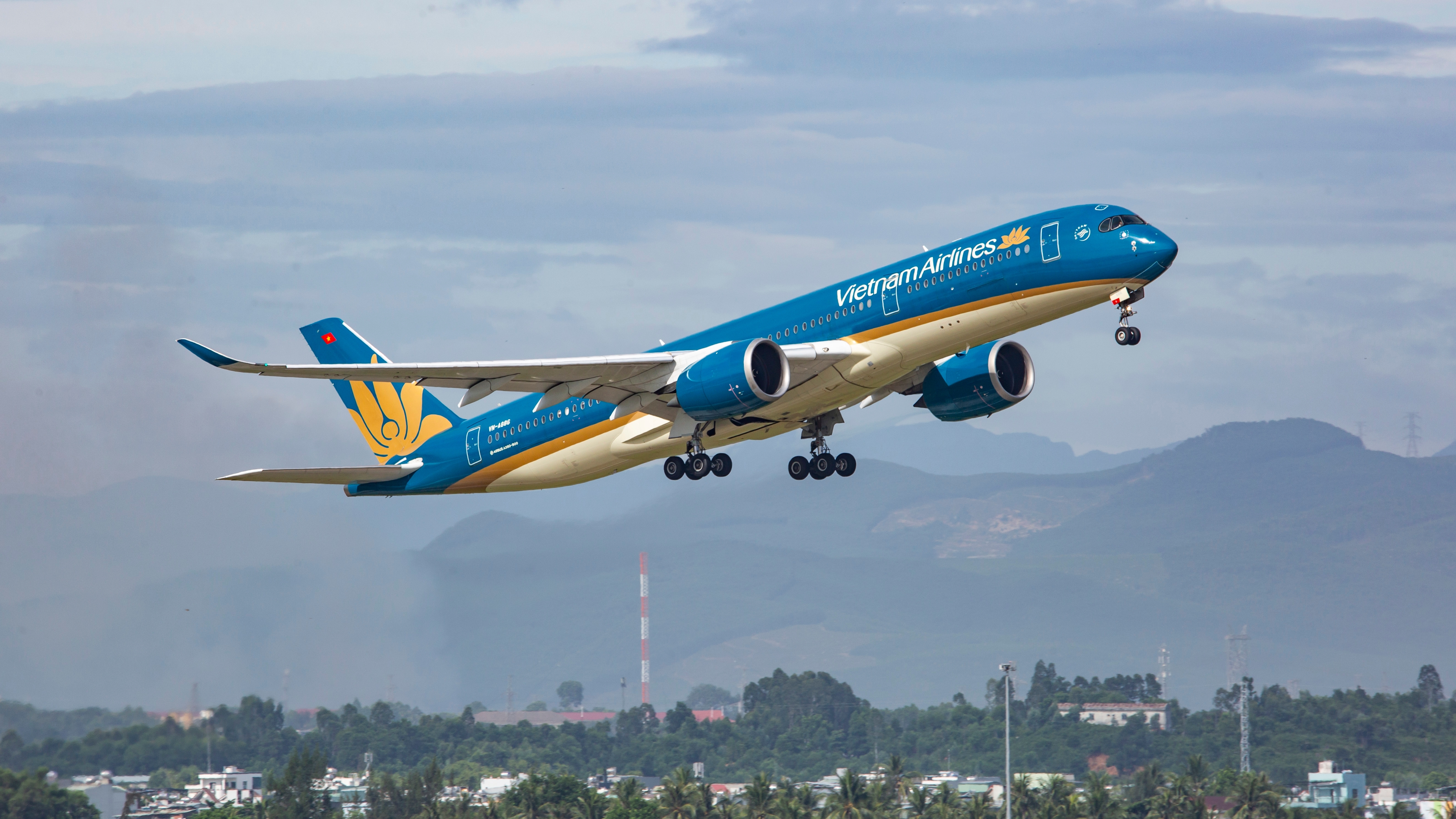 В Азии авиаперевозчики начали отменять рейсы на фоне подорожания топлива