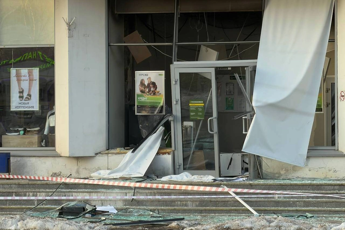 &laquo;Познакомился с девушкой в мессенджере&raquo;: Как мошенники заставили 15-летнего подростка поджечь банкомат