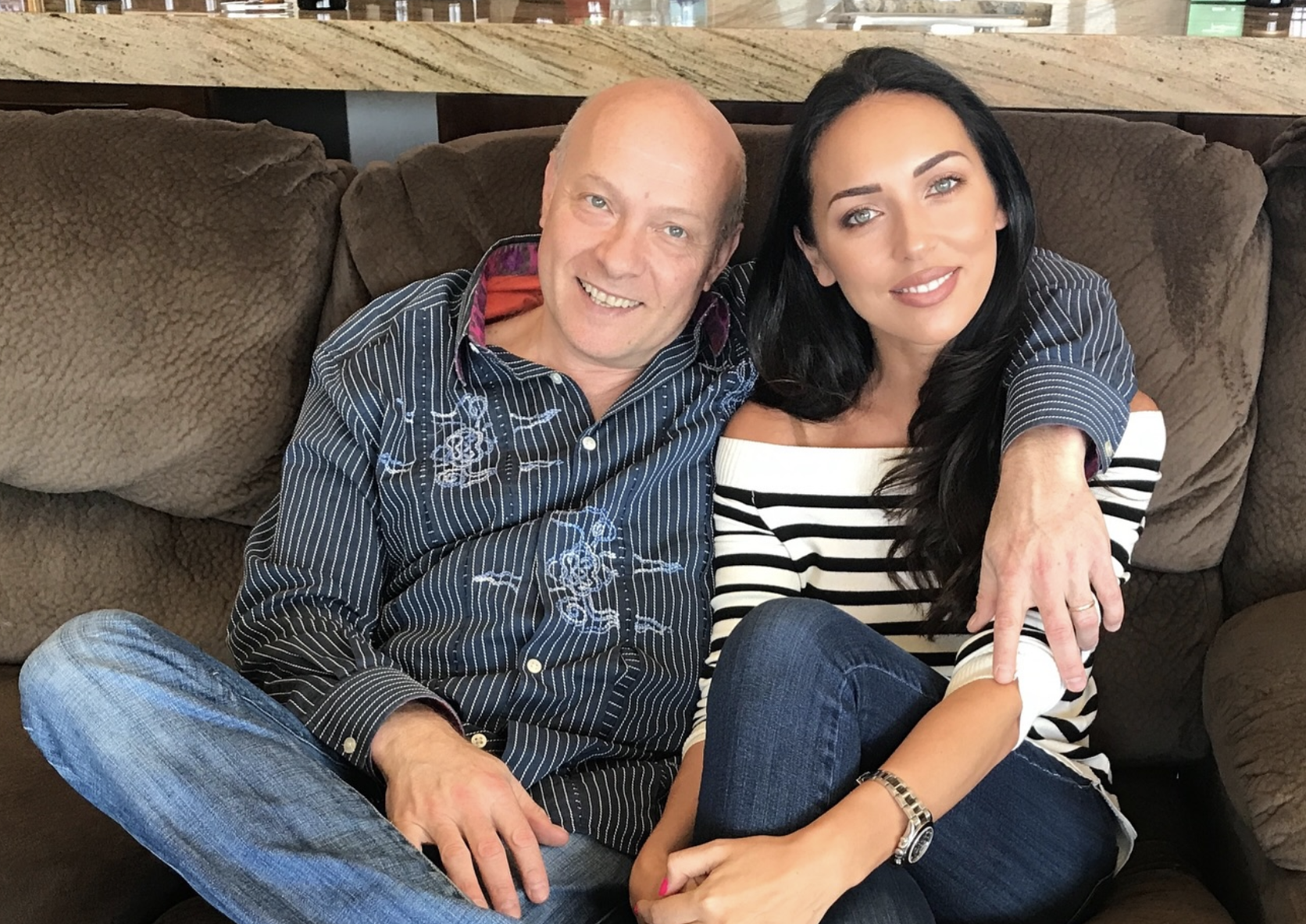 Алсу сообщила о смерти очень близкого для её семьи человека