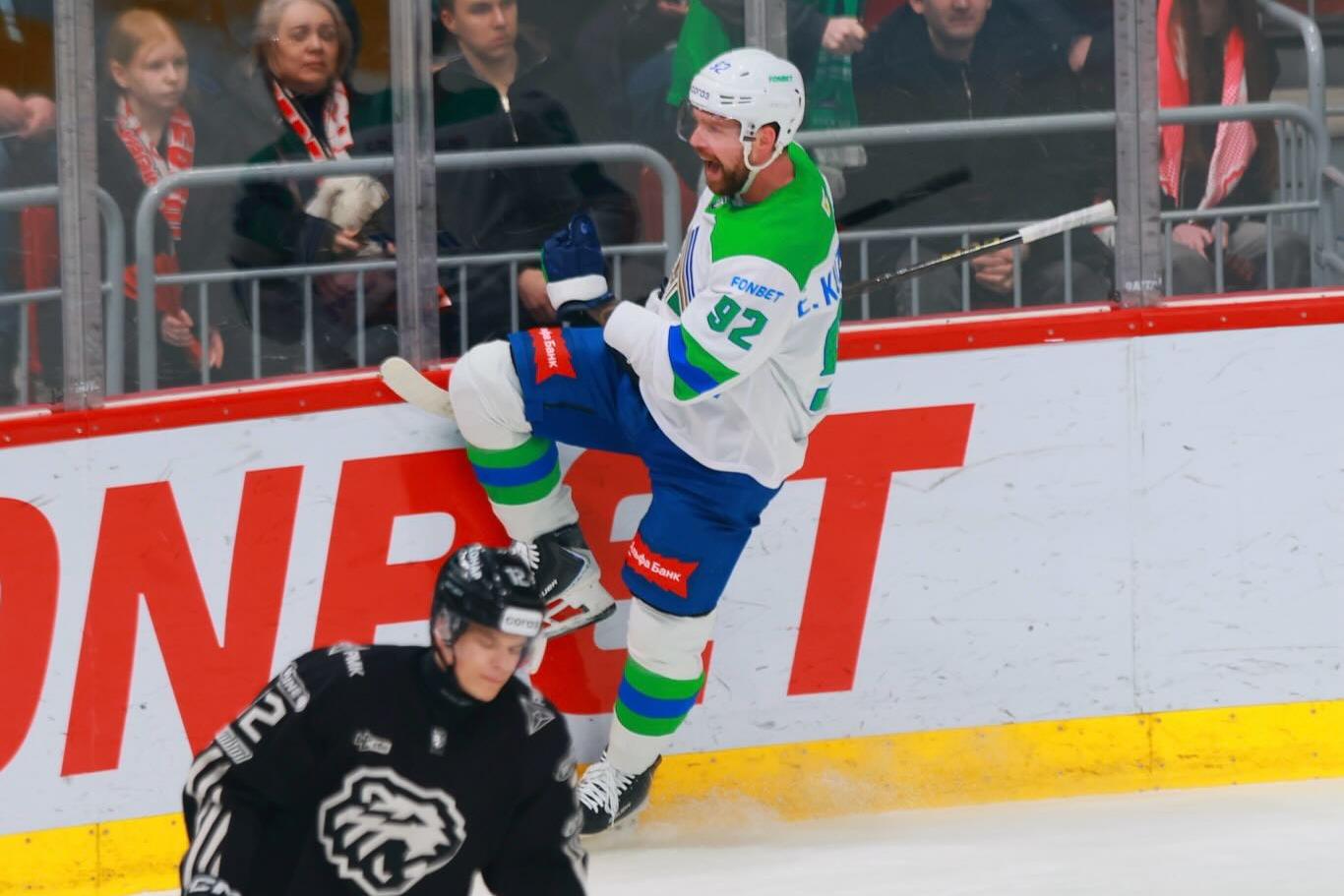 Кузнецова дисквалифицировали на одну игру плей-офф за непристойный жест арбитрам