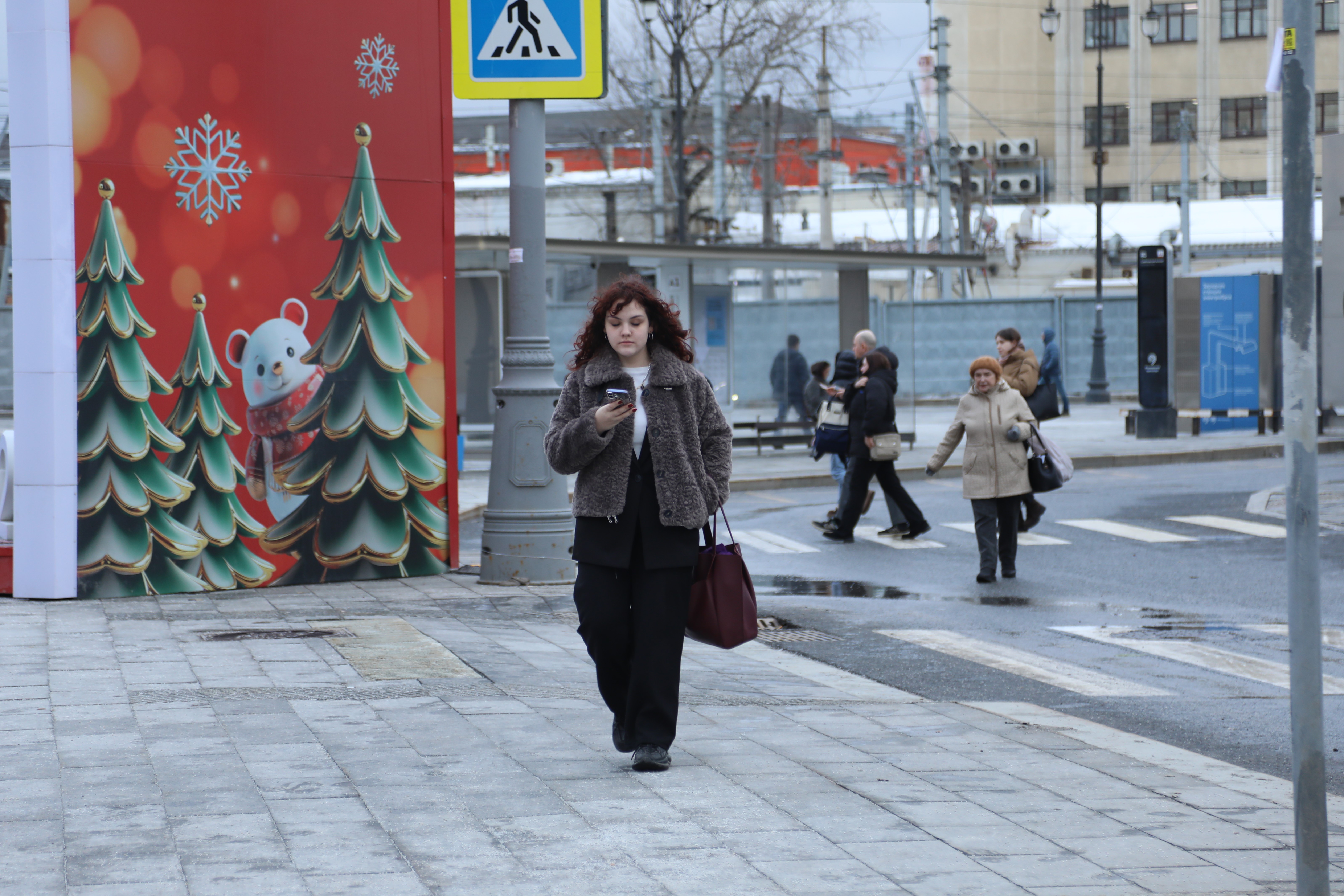 Олимпийский мишка как убежище: Почему зумеры всё чаще обращаются к прошлому