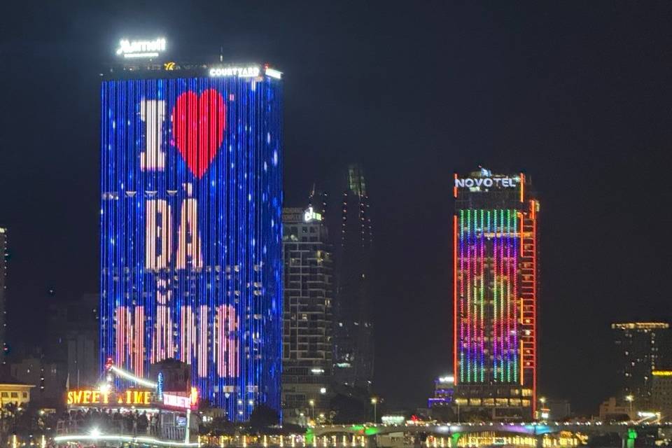 В Дананге начали проверку после конфликта между туристами из РФ и Швейцарии
