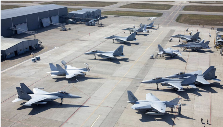 Не только техника: Эксперт рассказал, кто попадает под удары на аэродромах ВСУ
