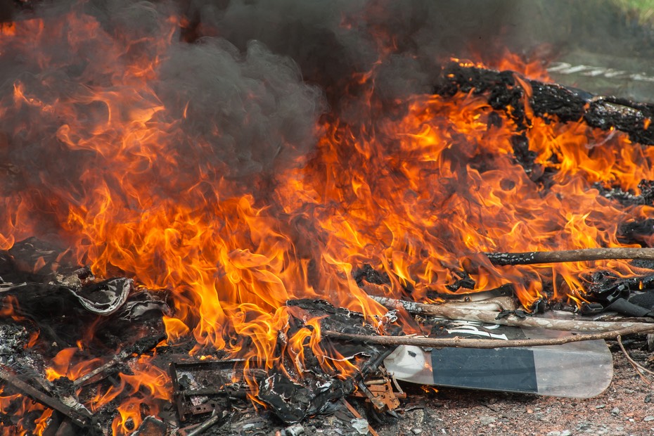 В Абинском районе Кубани загорелась подстанция после атаки ВСУ, пострадали двое