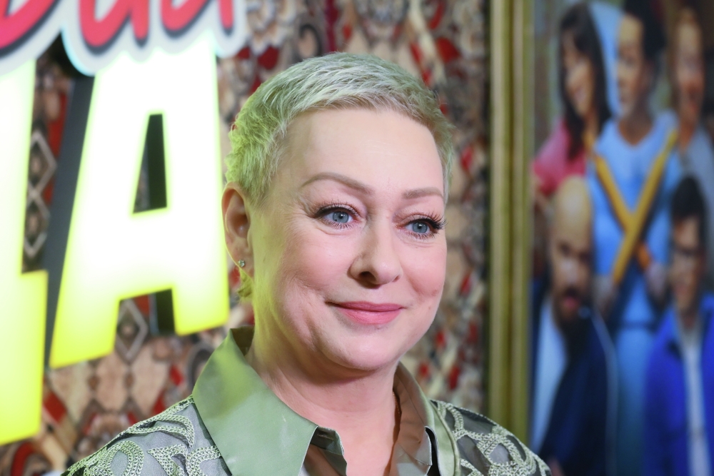 Мария Аронова появилась на премьере фильма вместе с детьми и внучкой