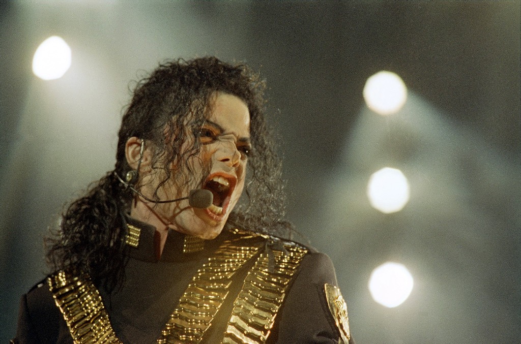 &laquo;Серийный педофил&raquo;: Братья и сестра подали в суд на Майкла Джексона спустя годы отрицания