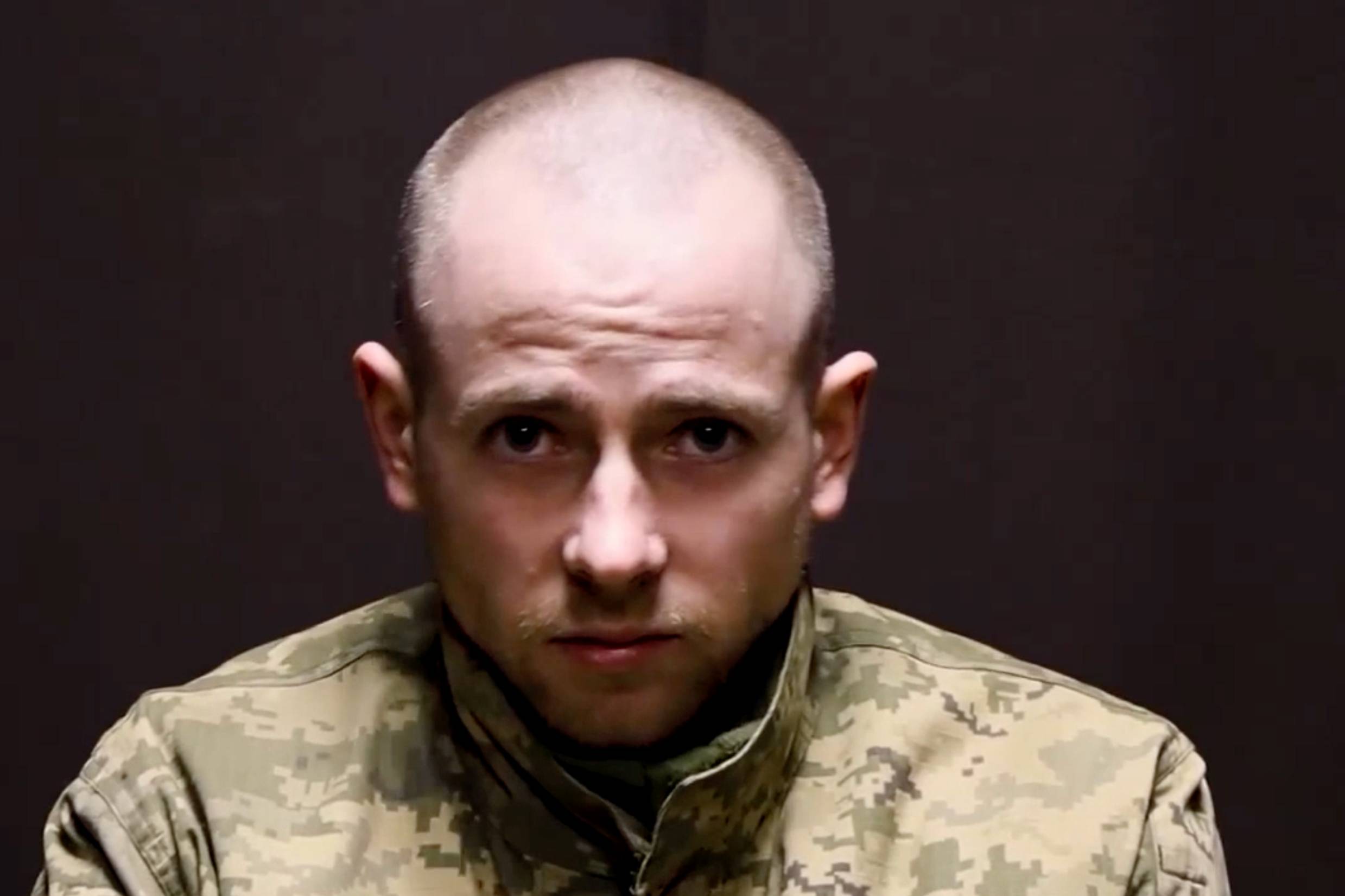 Пленный боец ВСУ рассказал, как был в психушке и как током его загнали на фронт