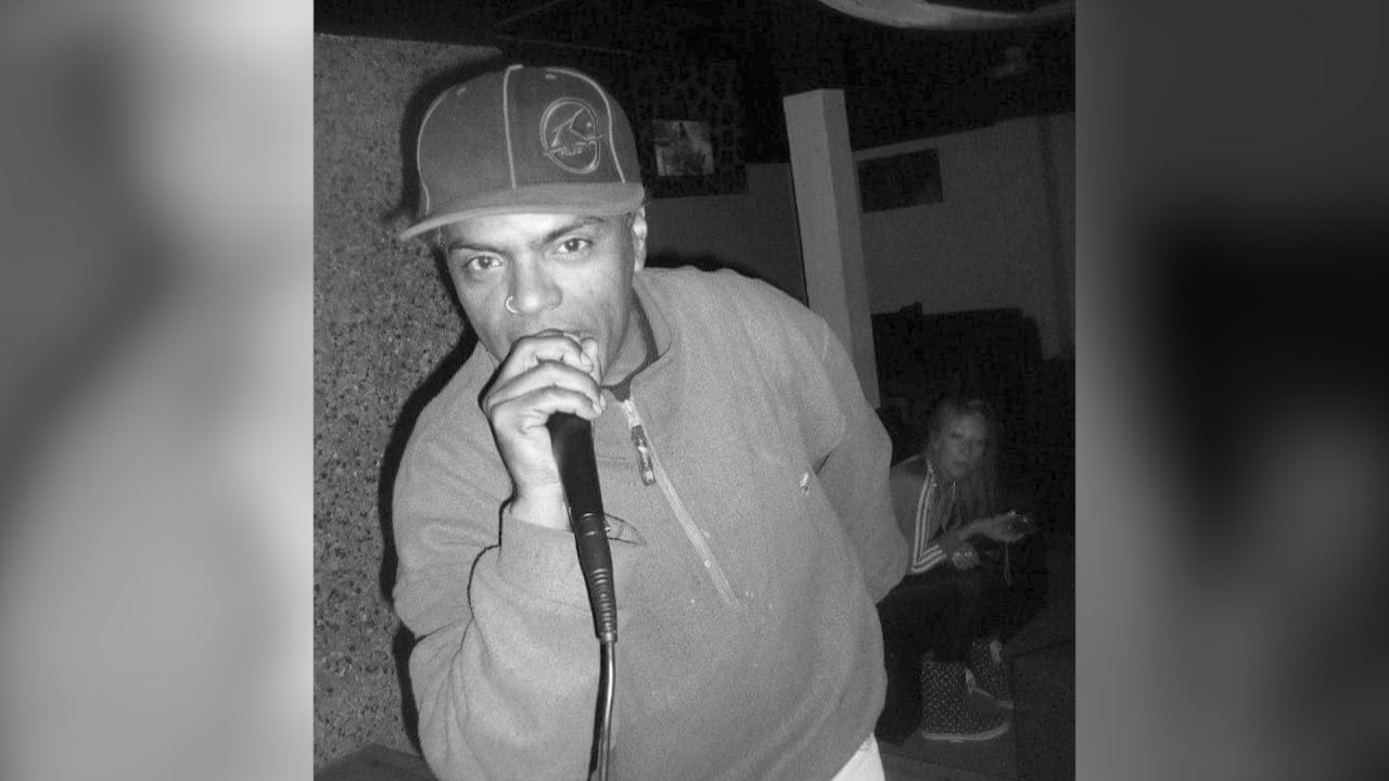 Тело рэпера Майка Ди нашли в биотуалете во дворе его дома