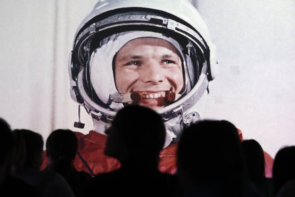 Life.ru: 8% россиян не помнят, кто такой Юрий Гагарин