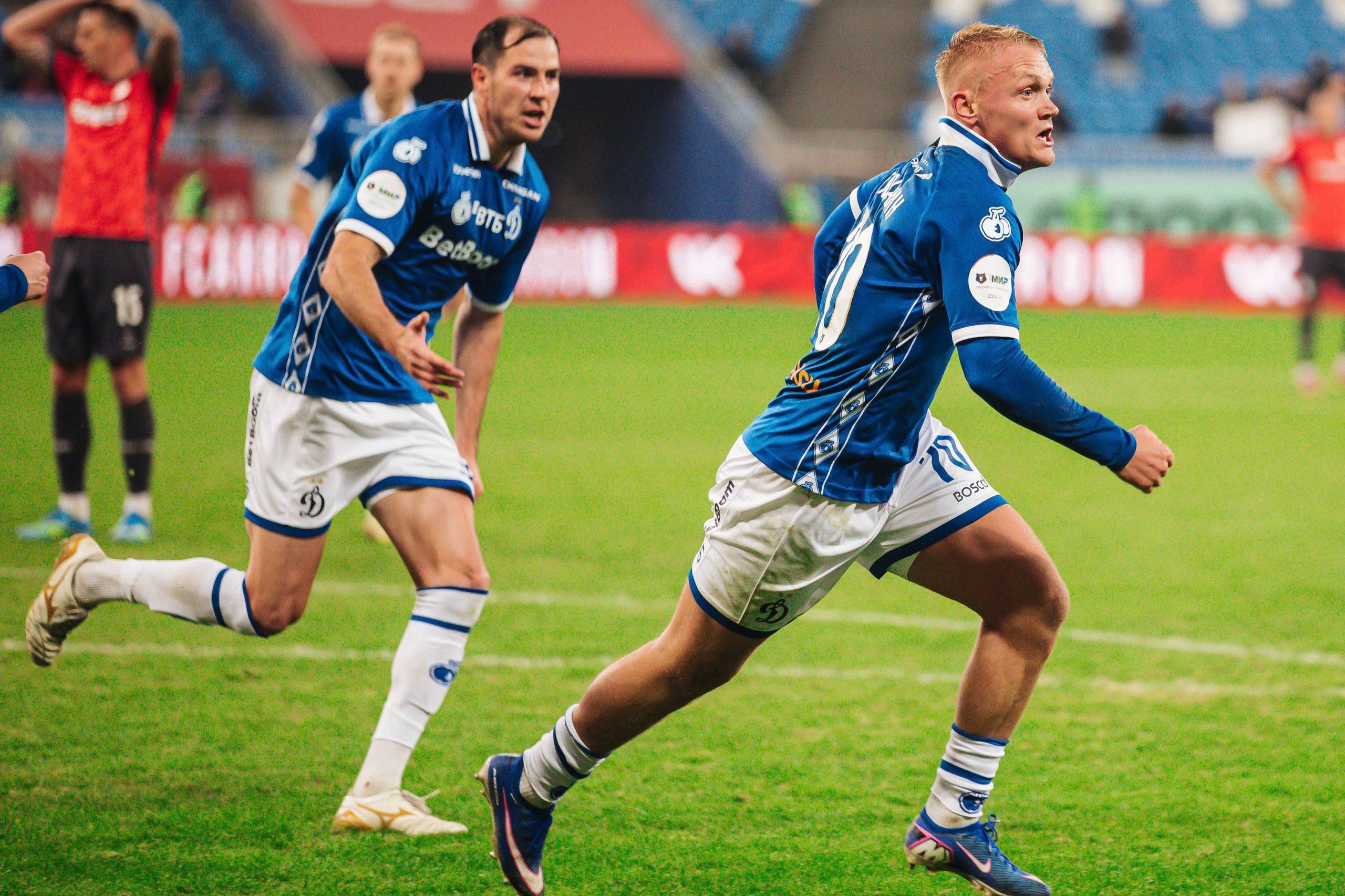 &laquo;Динамо&raquo; в Самаре вырвало победу над &laquo;Акроном&raquo; на 95-й минуте