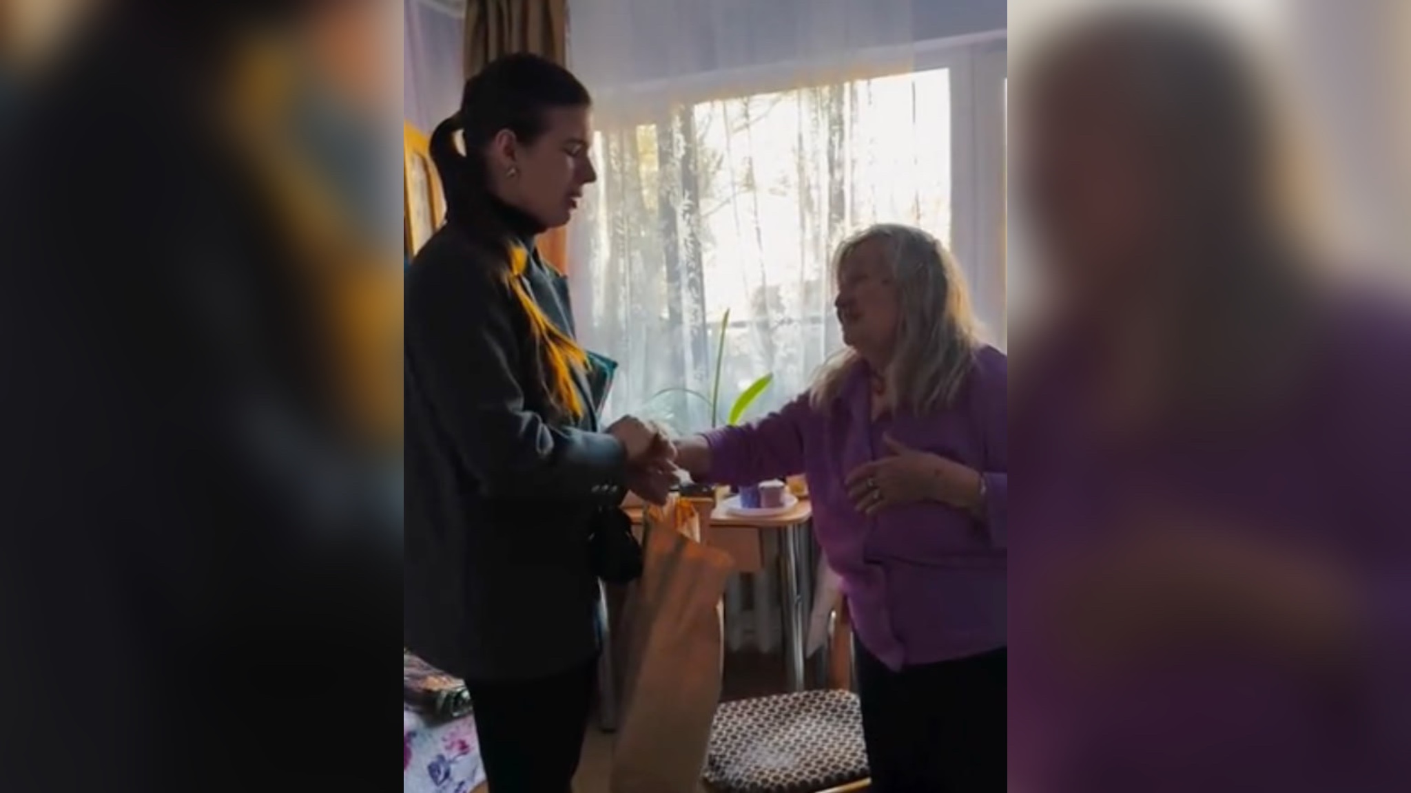 Бабушка не смогла купить кулич: Как один пост в соцсетях превратился в пасхальное чудо для 150 человек