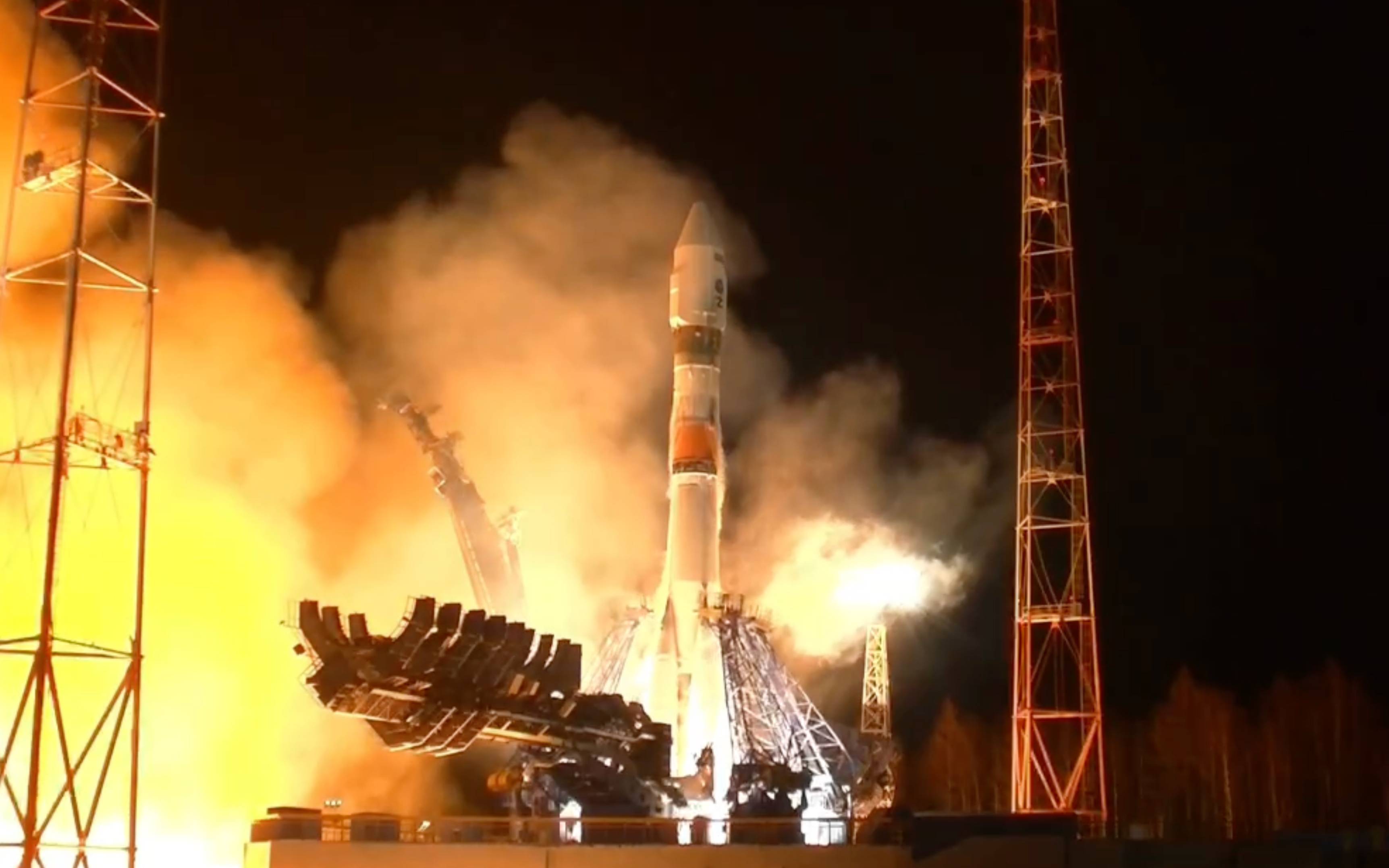 Успешный старт: Ракета &laquo;Союз&raquo; вывела на орбиту новые аппараты для обороны России