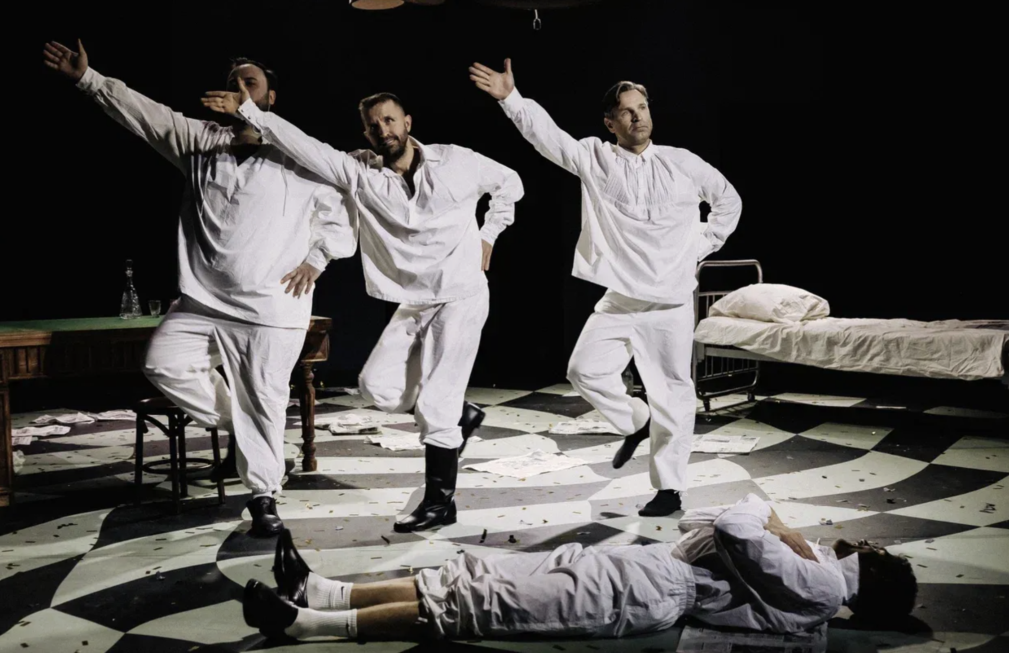 &laquo;Господи, какие мы смешные&raquo;: режиссёр Фёдор Малышев &mdash; о спектакле &laquo;Психопаты&raquo;