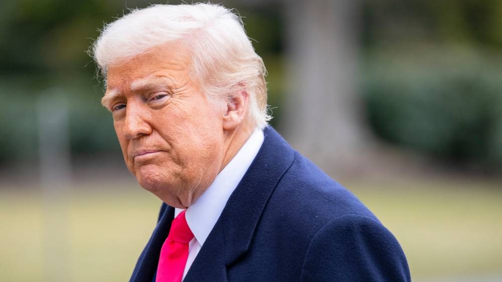 Трамп прокомментировал перспективы переговоров США с Ираном в выходные

