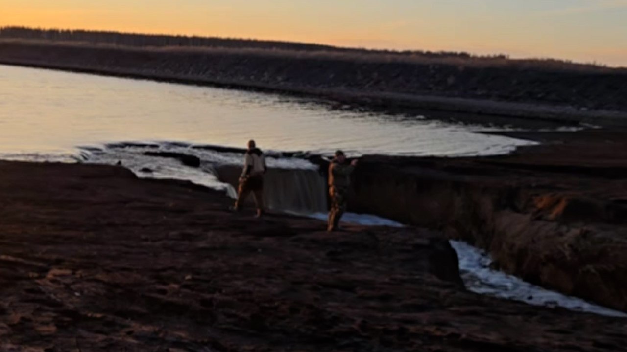 В Челябинской области прорвало дамбу, ЧС грозит затоплением нескольких посёлков