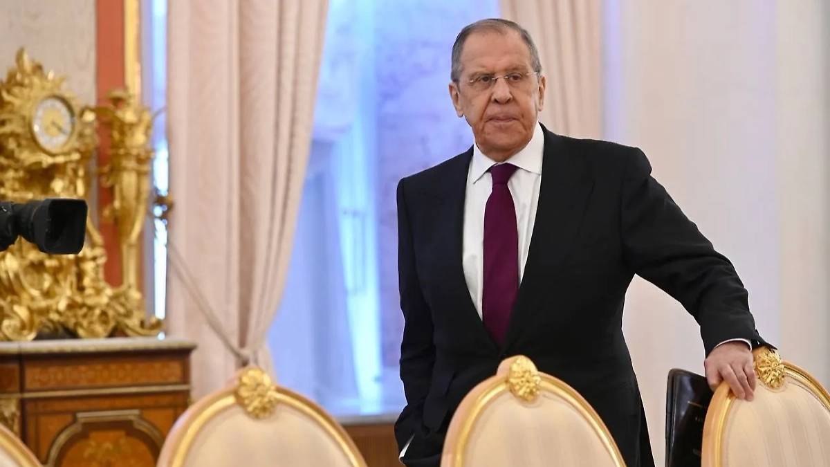 Лавров: Европу вновь пытаются направить по &laquo;колее расового превосходства&raquo;

