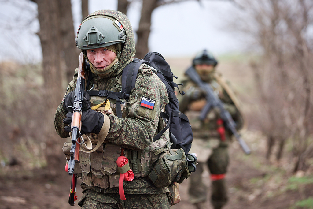 Сводка СВО 19 апреля: ВС РФ в центре Константиновки, штурм Новодмитровки, разгром подопечных НАТО под Шестёровкой и отступление ВСУ к Путивлю