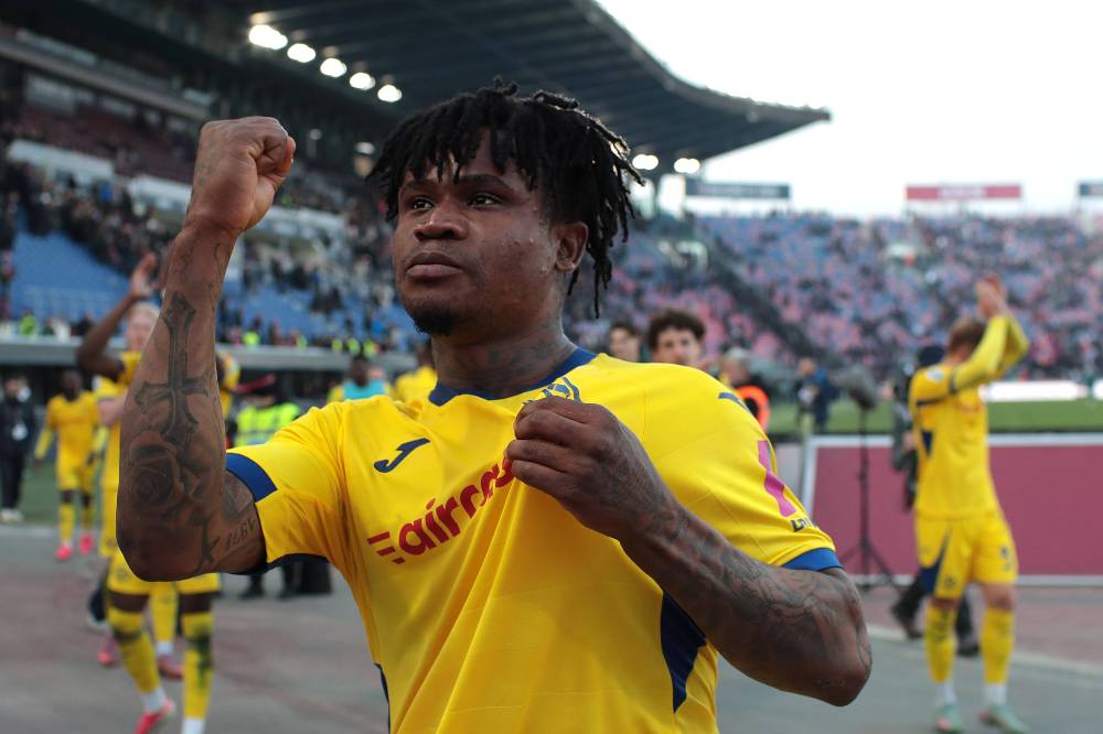 Футболист &laquo;Вероны&raquo; подрался с болельщиком после отказа в фото