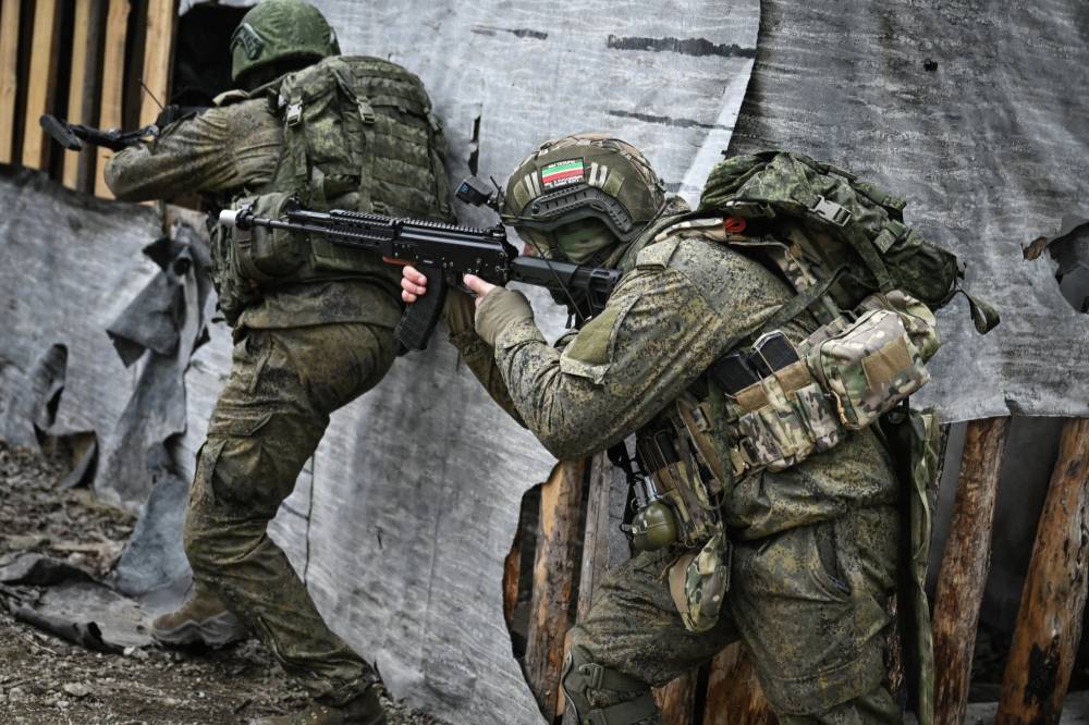 Четыре клина уже есть: На Украине заметили угрозу полуокружения Сум — в ВСУ всё отрицают