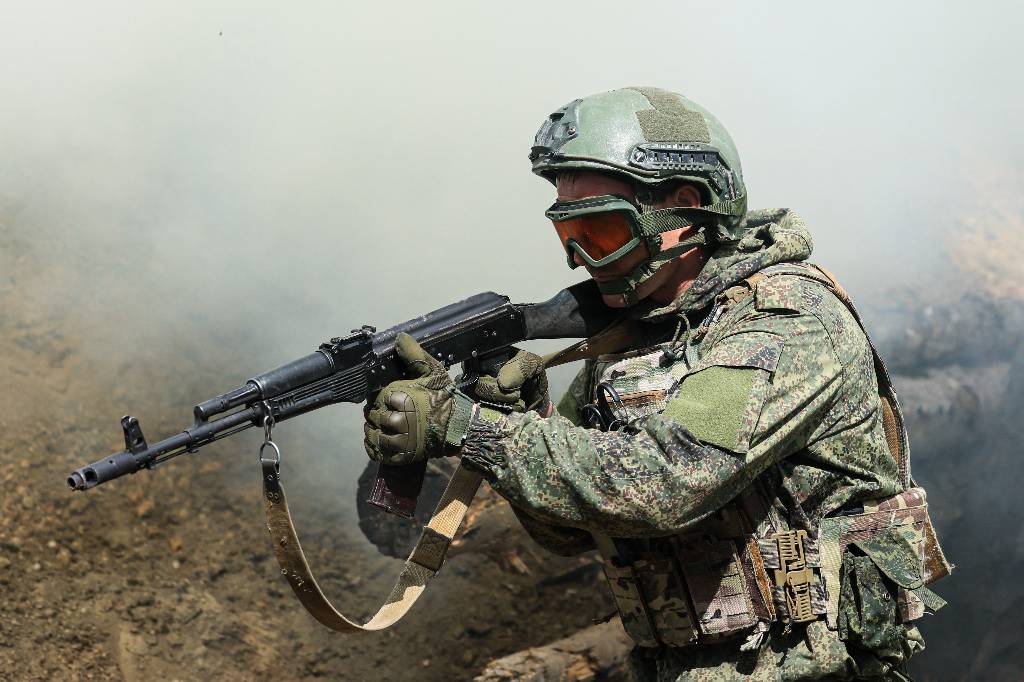 Штурмовики РФ продвигаются в центре Константиновки через плотную застройку