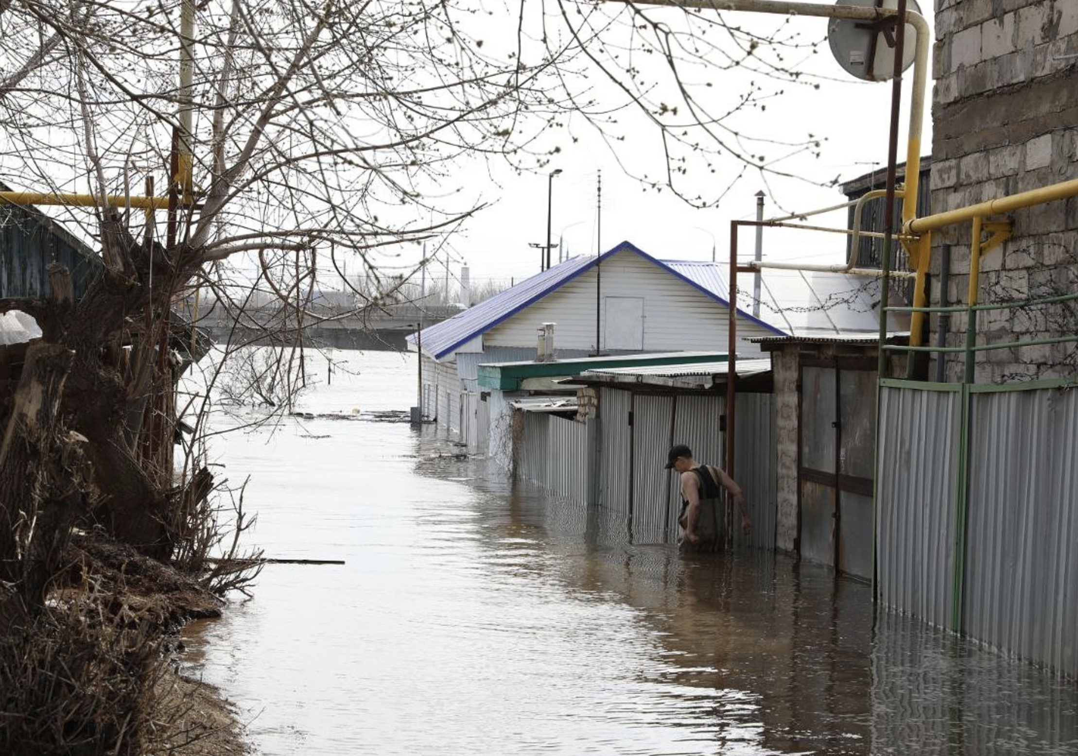 Путин: В Дагестане необходимо восстановить даже неоформленное жильё
