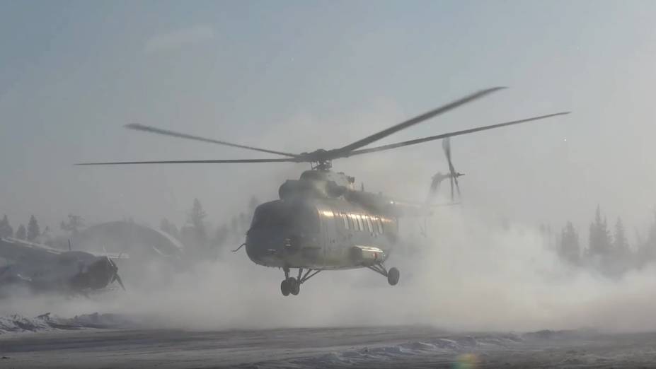 Импортозамещённый вертолёт Ми-171А3 проверили экстремальными морозами в Якутии — очень холодное видео