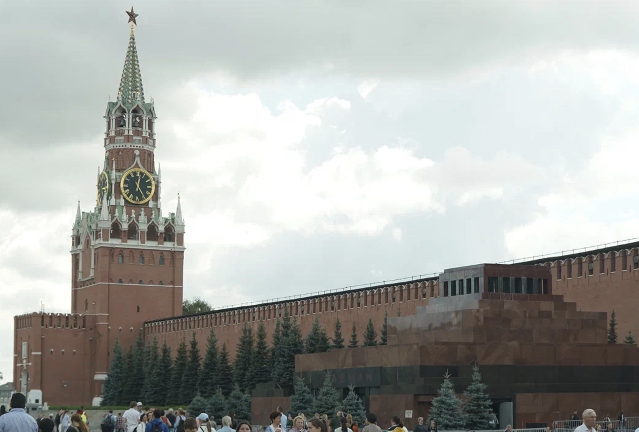 Мавзолей Ленина закроют с 23 апреля по 17 мая