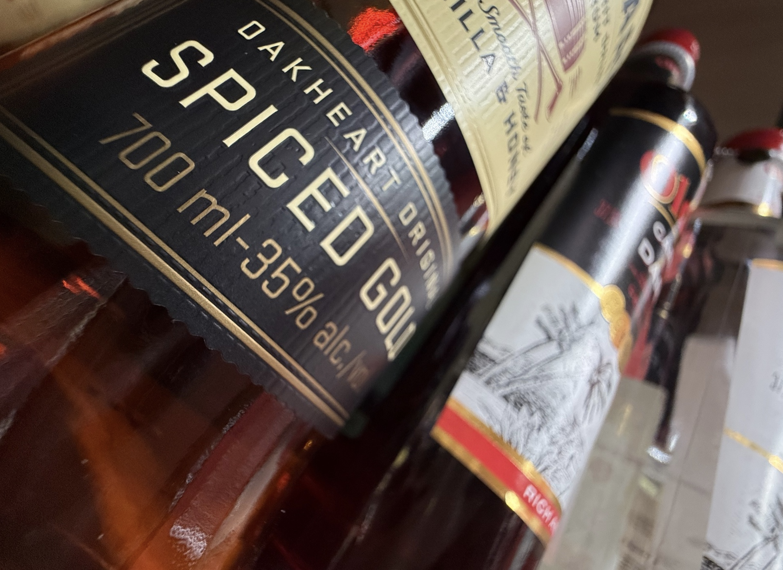 &laquo;Наливайки&raquo; продолжают работать на Алтае вопреки запрету, заявил Турчак