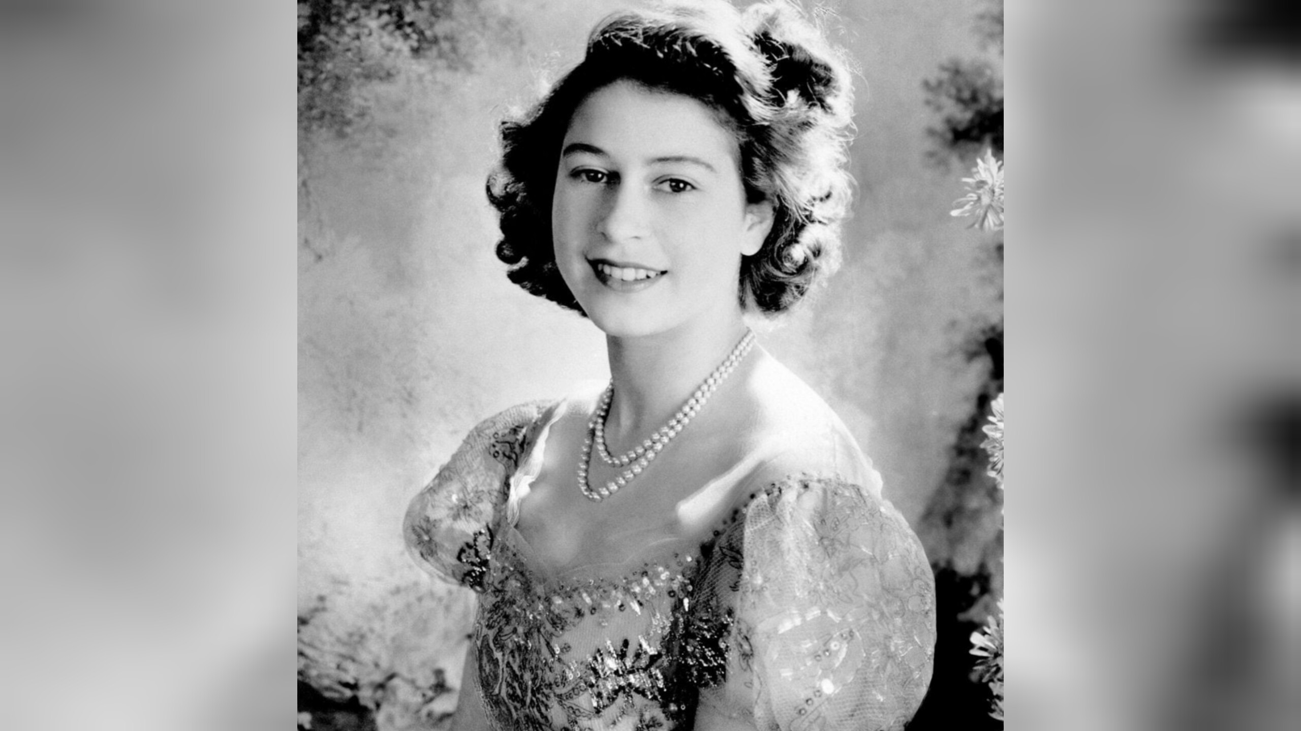 В Британии отметили 100 лет со дня рождения Елизаветы II