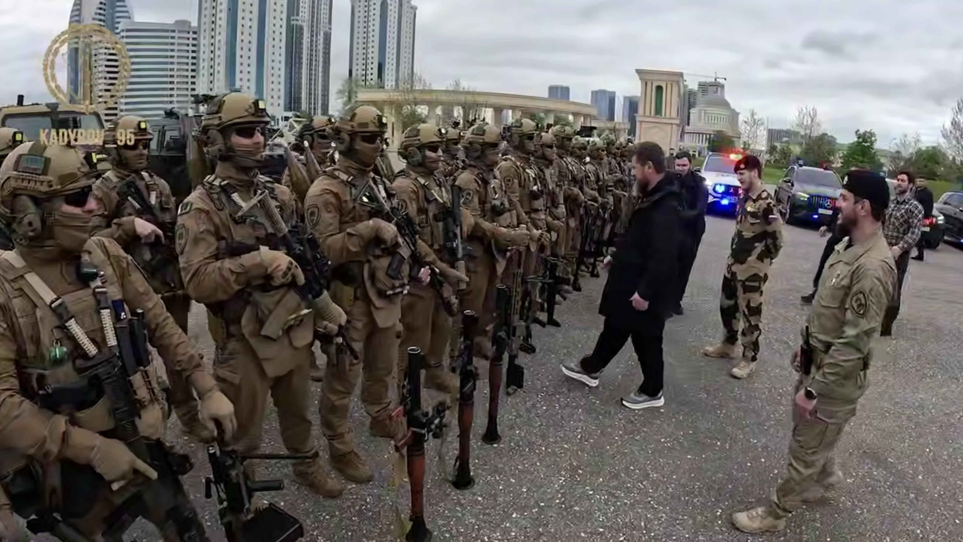 &laquo;Боевой настрой на высоте&raquo;: Кадыров показал сына Адама с офицерскими погонами и спецназом