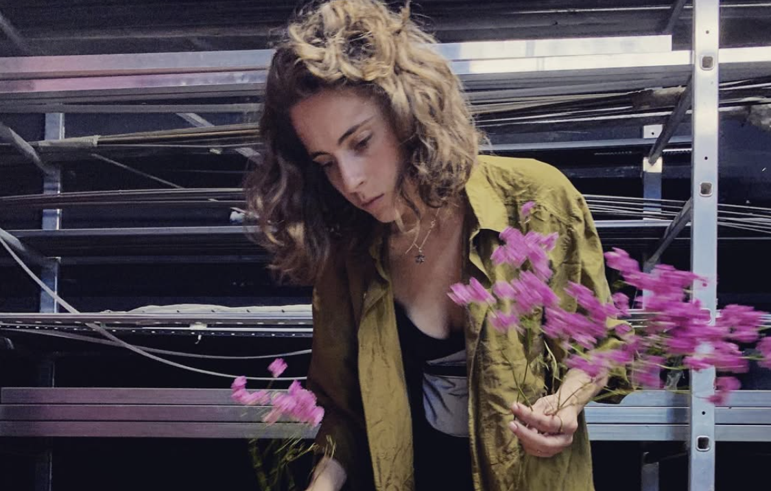 Миллионный долг и переезд за океан: бизнес дочери писателя Остера попал под проверку ФНС

