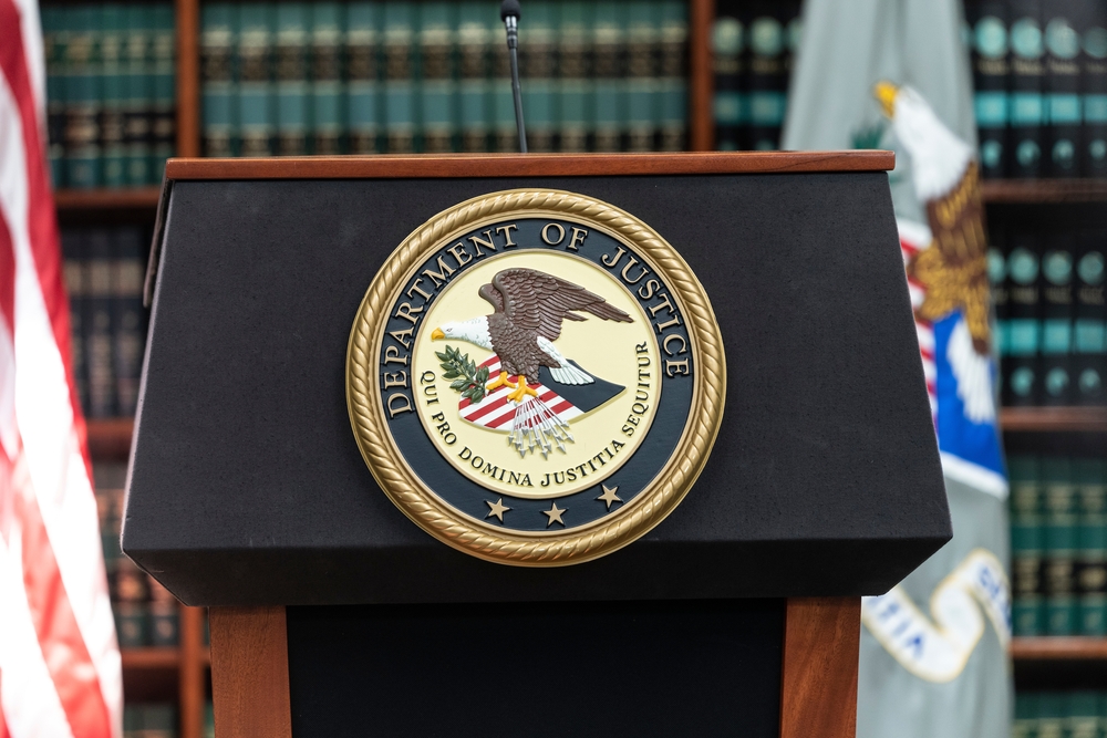 В США задержали военного, заработавшего $400 тысяч на ставках о захвате Мадуро